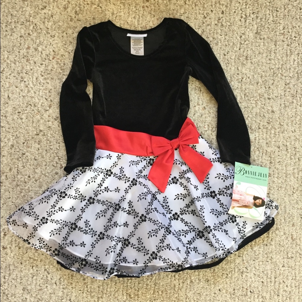 Beautiful Girls Dress Size 5 NWT